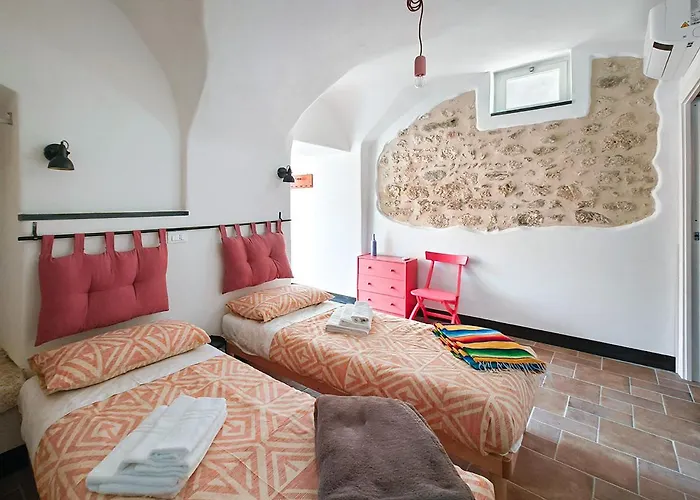 Ca Eucalipto 3* Finale Ligure