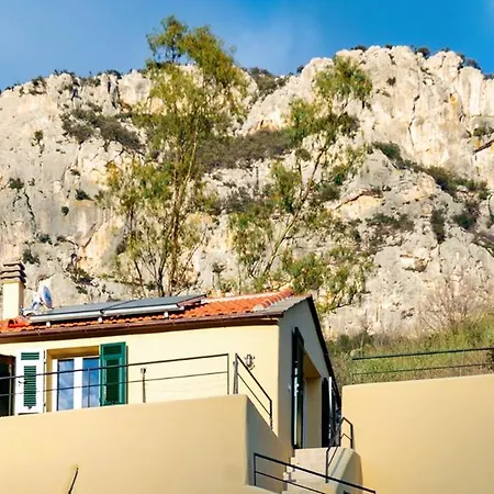 Ca Eucalipto 3* Finale Ligure