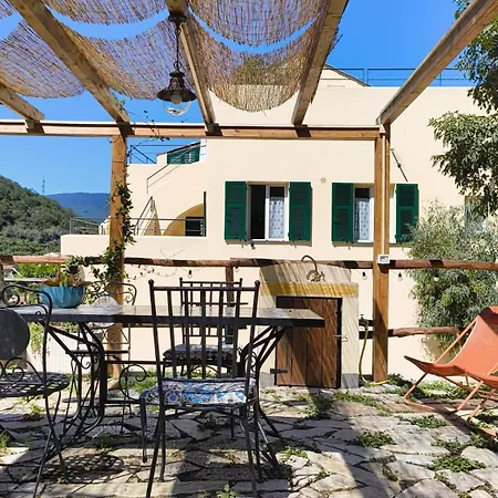 Ca Eucalipto Guest house Finale Ligure